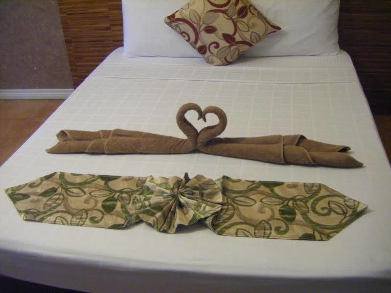 Feliness Resort Manoc-Manoc Екстер'єр фото