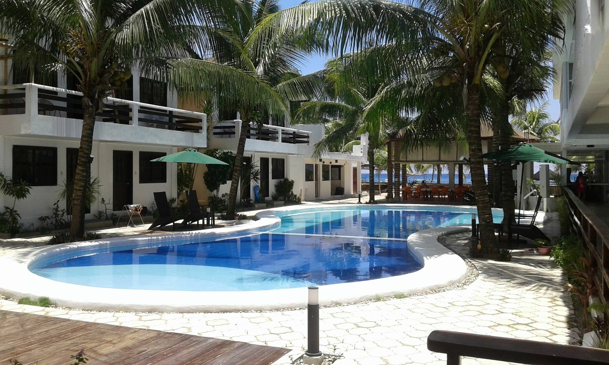 Feliness Resort Manoc-Manoc Екстер'єр фото